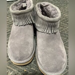 UGG Gray Suede Fringe Boots size 7